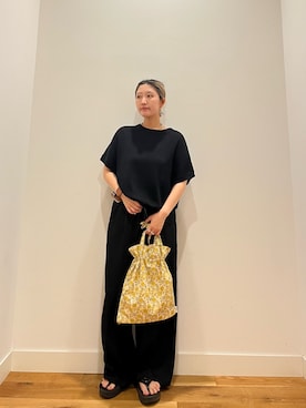「URBAN RESEARCH DOORS（アーバンリサーチドアーズ）のソフトオックスイージーパンツ（その他パンツ、ブラック系）」を使った、⭐︎おーごし☽°☆・°:** さん（レディース・160cm）の夏コーディネート