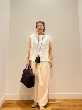 「URBAN RESEARCH DOORS（アーバンリサーチドアーズ）のリネンスキッパーフレンチブラウス（シャツ/ブラウス、ホワイト系）」を使った、⭐︎おーごし☽°☆・°:** さん（レディース・160cm）の夏コーディネート