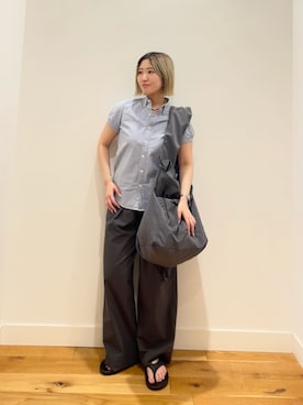 「GYMPHLEX（ジムフレックス）のFRENCH SLEEVE SHIRT（シャツ/ブラウス、ブルー系）」を使った、⭐︎おーごし☽°☆・°:** さん（レディース・160cm）の春コーディネート