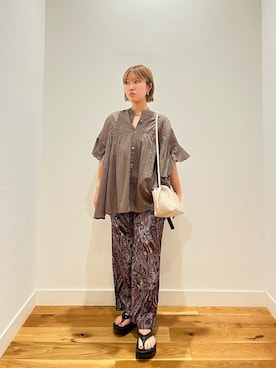 「URBAN RESEARCH DOORS（アーバンリサーチドアーズ）のダークペイズリープリントイージーパンツ（その他パンツ、レッド系）」を使った、⭐︎おーごし☽°☆・°:** さん（レディース・160cm）の夏コーディネート