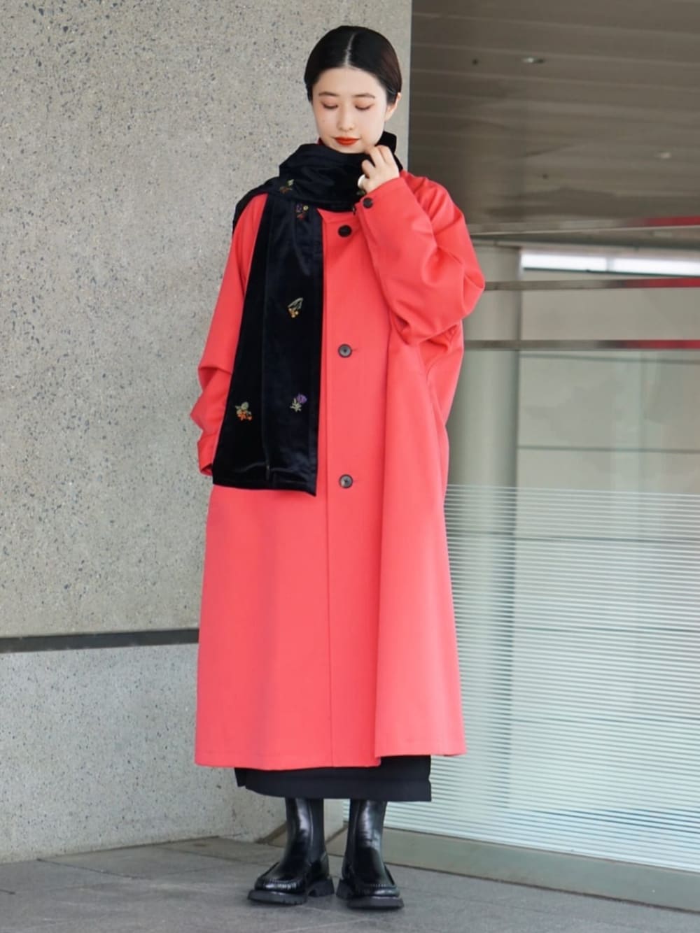 caban（キャバン）の「□CABaN ソフトべロア エンブロイダリーストール