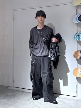 「RAGEBLUE（レイジブルー）のMULTI-POCKET PARACHUTE PANTS/マルチポケットパラシュートパンツ（カーゴパンツ、ブラック系）」を使った、 koutaさん（メンズ・173cm）の秋コーディネート