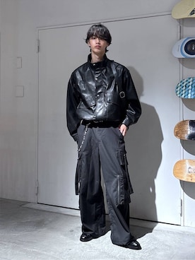 「RAGEBLUE（レイジブルー）のMULTI-POCKET PARACHUTE PANTS/マルチポケットパラシュートパンツ（カーゴパンツ、ブラック系）」を使った、 koutaさん（メンズ・173cm）の秋コーディネート