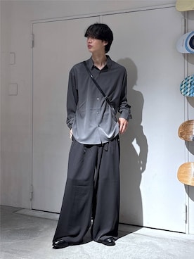 「RAGEBLUE（レイジブルー）の【LUXURY＋EASY】＜イージーケア＞GRADATION PATTERN OVERSIZE SHIRTS/ラグイージーグラデーション柄オーバーサイズシャツ（シャツ/ブラウス、ブラック系）」を使った、 koutaさん（メンズ・173cm）の秋コーディネート