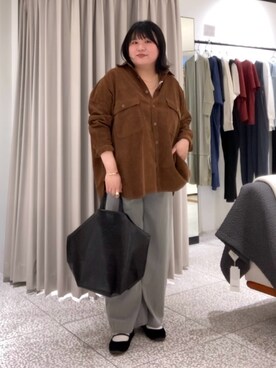 「アイテム（イヤーカフ）」を使った、Sacco.♡さん（レディース・162cm）の秋コーディネート