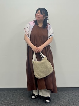 「アイテム（ストール/ショール）」を使った、Sacco.♡さん（レディース・162cm）の夏コーディネート