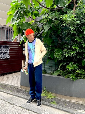 「MOATのアイテム（ニットキャップ/ビーニー、オレンジ系）」を使った、TERRYさん（メンズ・179cm）の春コーディネート