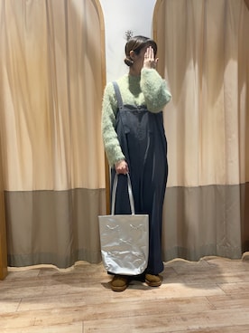 「ehka sopo（エヘカソポ）のアイテム（サロペット/オーバーオール）」を使った、merrieさん（レディース・163cm）の冬コーディネート