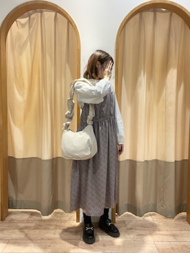 「小花柄ワンピース」｜merrieさん（レディース・163cm）の冬コーディネート