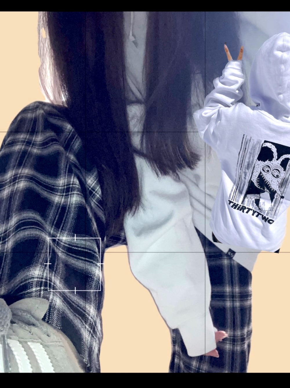 「楽チンコーデ」｜「THIRTYTWOのアイテム（パーカー、ホワイト系）」を使った、りあさん（レディース・153cm）の秋コーディネートの1枚目の写真