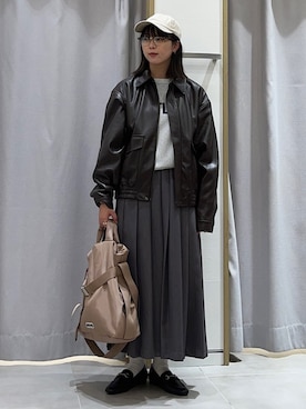 「ビットローファー」｜「アイテム（トートバッグ）」を使った、菊池さん（レディース・164cm）の秋コーディネート