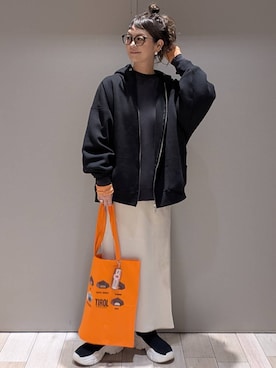 「LEPSIM（レプシィム）のストレッチサテンスカート　497324（スカート）」を使った、310lepsim75さん（レディース・163cm・40代）の秋コーディネート