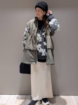 「LEPSIM（レプシィム）のストレッチサテンスカート　497324（スカート）」を使った、310lepsim75さん（レディース・163cm）の秋コーディネート