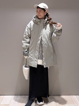 「LEPSIM（レプシィム）のストレッチサテンスカート　497324（スカート）」を使った、310lepsim75さん（レディース・163cm）の秋コーディネート