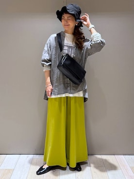 「LEPSIM（レプシィム）のカットイージーワイドパンツ　499173（その他パンツ、イエロー系）」を使った、310lepsim75さん（レディース・163cm）の春コーディネート
