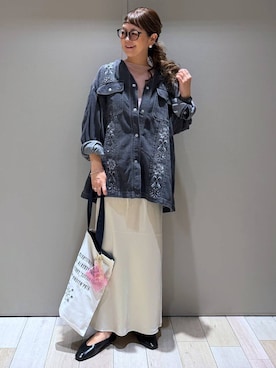 「LEPSIM（レプシィム）のデニムBIG刺繍シャツ　1043551（シャツ/ブラウス、ブラック系）」を使った、310lepsim75さん（レディース・163cm）の夏コーディネート