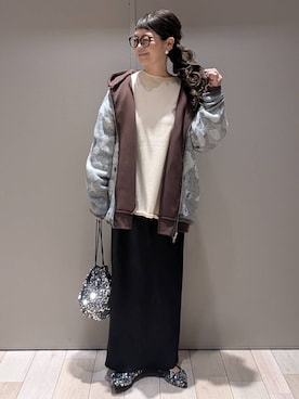 「LEPSIM（レプシィム）のストレッチサテンスカート　497324（スカート）」を使った、310lepsim75さん（レディース・163cm）の秋コーディネート