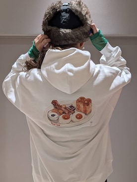 「アイテム（パーカー、ホワイト系）」を使った、310lepsim75さん（レディース・163cm）の秋コーディネート