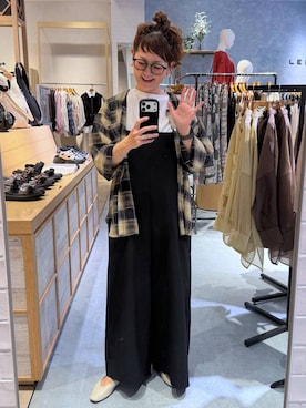 「LEPSIM（レプシィム）の《リネンライクドライシリーズ》キャミサロペット　637687（サロペット/オーバーオール、ブラック系）」を使った、310lepsim75さん（レディース・163cm）の春コーディネート