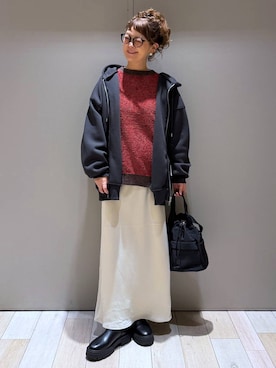 「LEPSIM（レプシィム）のストレッチサテンスカート　1049485（スカート、ホワイト系）」を使った、310lepsim75さん（レディース・163cm）の秋コーディネート