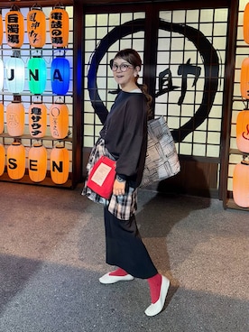 「LEPSIM（レプシィム）の14ゲージニットナロースカート　242468（スカート、ブラック系）」を使った、310lepsim75さん（レディース・163cm）の春コーディネート