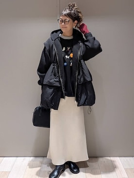「LEPSIM（レプシィム）のストレッチサテンスカート　497324（スカート）」を使った、310lepsim75さん（レディース・163cm）の秋コーディネート