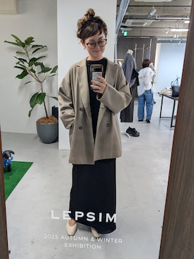 「LEPSIM（レプシィム）のストレッチサテンスカート4 97324（スカート）」を使った、310lepsim75さん（レディース・163cm・40代）の秋コーディネート