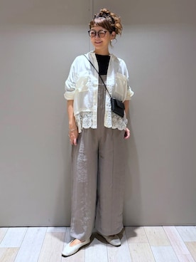 「LEPSIM（レプシィム）のレース切り替えポンチョ長袖シャツ　1053608（シャツ/ブラウス、ベージュ系）」を使った、310lepsim75さん（レディース・163cm）の夏コーディネート