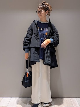 「LEPSIM（レプシィム）のストレッチサテンスカート　497324（スカート）」を使った、310lepsim75さん（レディース・163cm）の秋コーディネート
