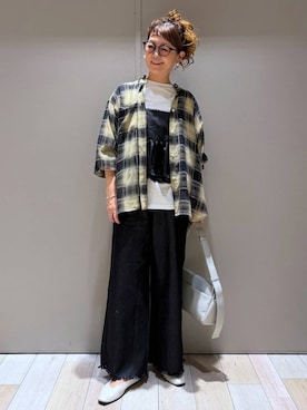 「LEPSIM（レプシィム）のフラップボディバッグ　574895（ショルダーバッグ、グレー系）」を使った、310lepsim75さん（レディース・163cm）の春コーディネート