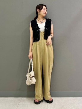 「アイテム（オールインワン・サロペット、ベージュ系）」を使った、ヤノアミさん（レディース・163cm）の夏コーディネート