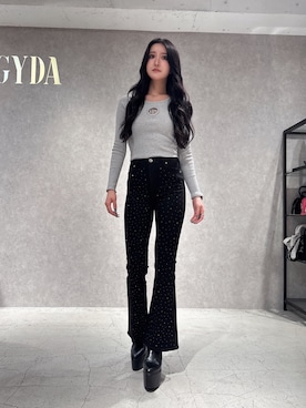 「GYDA（ジェイダ）のGG bijou MOLD long sleeveニットトップス（ニット/セーター、グレー系）」を使った、maiさん（レディース・167cm）の秋コーディネート