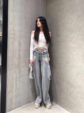 「GYDA（ジェイダ）のGG SIDE DRAPE EDGEオフショルトップス（Tシャツ/カットソー、ホワイト系）」を使った、maiさん（レディース・167cm）の春コーディネート