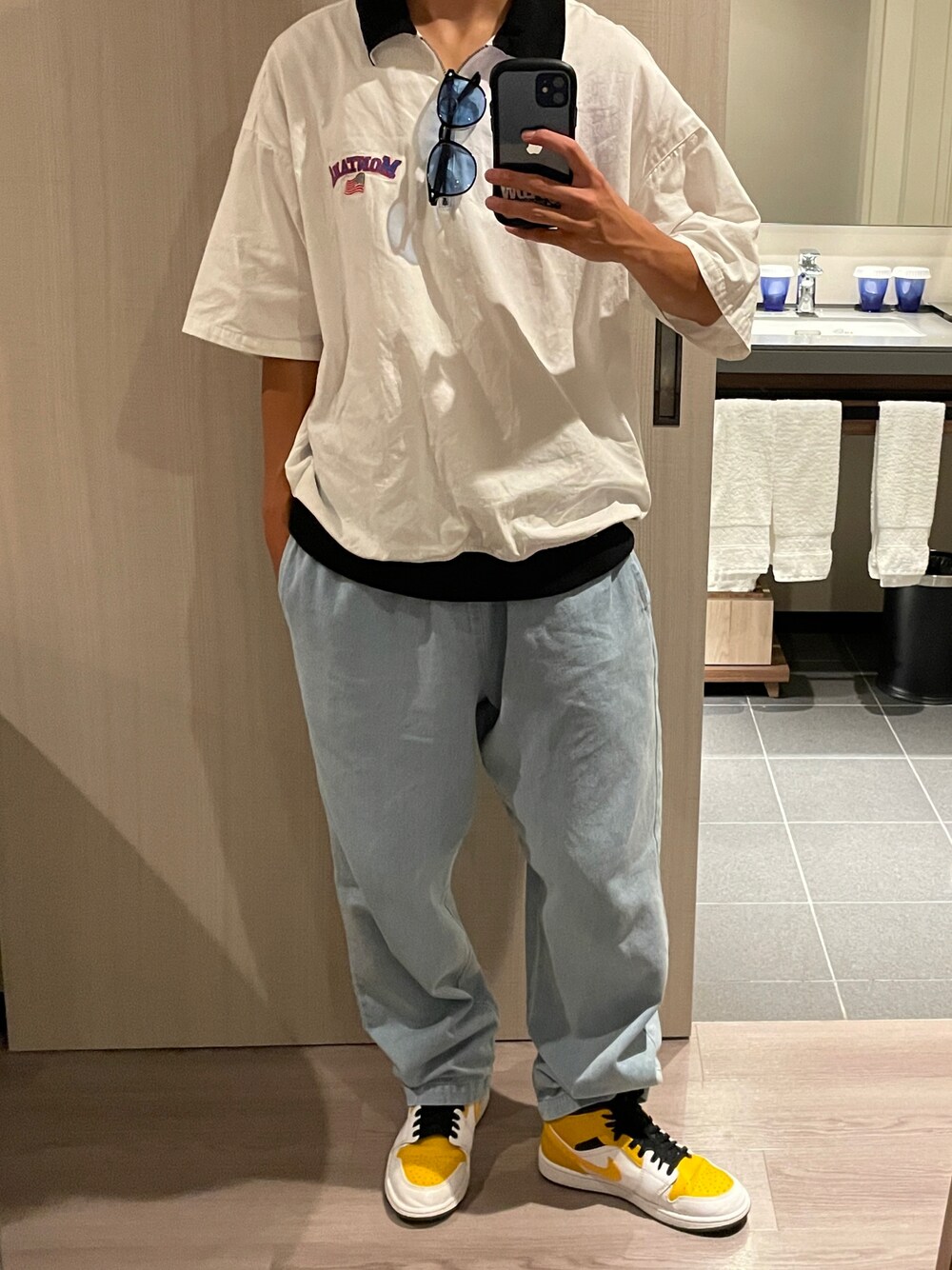 「秋服、休日スタイル、お洒落さんとつながりたい、オトナカジュアル、ラフコーデ、スニーカー、ビッグシルエット、古着、カジュアルコーデ」｜「NIKEの＜NIKE＞AIR JORDAN 1 LOW SE/スニーカー（スニーカー、イエロー系）」を使った、luckyyyさん（メンズ・171cm）の秋コーディネートの1枚目の写真