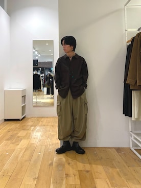 「SENSE OF PLACE by URBAN RESEARCH（センスオブプレイスバイアーバンリサーチ）のアイテム（シャツ/ブラウス）」を使った、にしはらさん（メンズ・169cm）の秋コーディネート