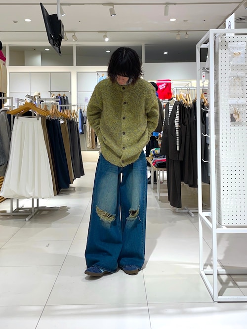 ブークレシャギークルーネックカーディガン