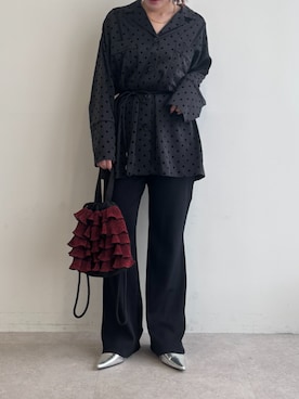 「ELLEgirl（エルガール）の《新色・再入荷》ラメプリーツフリル巾着バッグ【ELLEgirl/エル ガール】（Handbag、ブルー系）」を使った、ECスタッフさん（レディース・170cm）の秋コーディネート