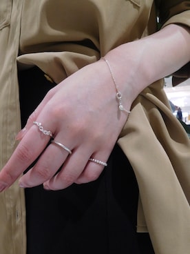 「TEN.（テン）の【ZOZO限定】SILVER925 バロックブレスレット（ブレスレット、シルバー系）」を使った、manaさん（レディース・158cm）の秋コーディネート