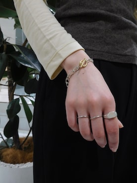 「TEN.（テン）のアイテム（リング）」を使った、manaさん（レディース・158cm）の春コーディネート