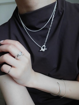 「TEN.（テン）のSILVER925 ポウムラリエット（ネックレス、シルバー系）」を使った、manaさん（レディース・158cm）の夏コーディネート