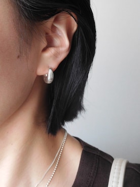 「TEN.（テン）のSILVER925 カドル ピアス（ピアス（両耳用）、シルバー系）」を使った、manaさん（レディース・158cm）の春コーディネート