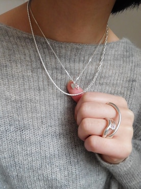 「アイテム（チャーム）」を使った、manaさん（レディース・158cm）の冬コーディネート