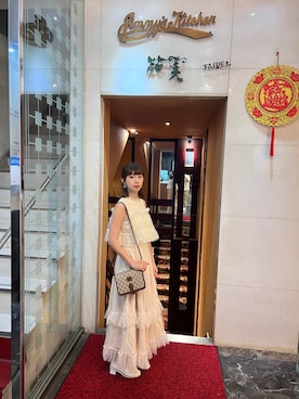 「Tnewtiesのアイテム（トップス）」を使った、Norahさん（レディース・156cm）の秋コーディネート