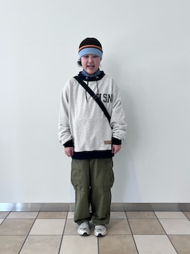 「AVIREX（アヴィレックス）のアイテム（スウェット）」を使った、Seonhye Hongさん（レディース・167cm）の冬コーディネート
