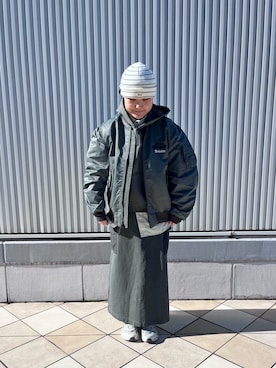 「AVIREX（アヴィレックス）のアイテム（MA-1）」を使った、Seonhye Hongさん（レディース・167cm）の冬コーディネート