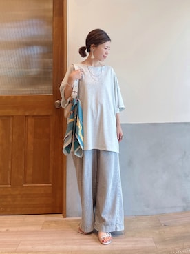 「アイテム（バンダナ/スカーフ）」を使った、にわまりこさん（レディース・151cm）の夏コーディネート
