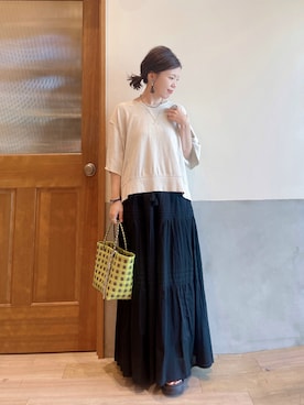 「アイテム（トートバッグ）」を使った、にわまりこさん（レディース・151cm）の夏コーディネート