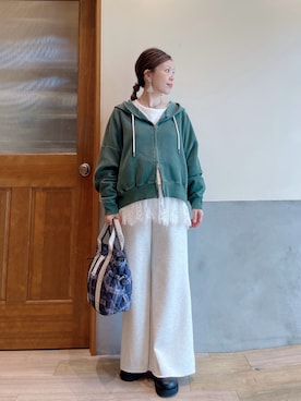 「THEATRE PRODUCTS（シアタープロダクツ）のアイテム」を使った、にわまりこさん（レディース・151cm）の秋コーディネート