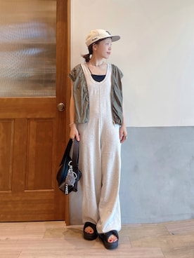 「アイテム（キーホルダー）」を使った、にわまりこさん（レディース・151cm）の秋コーディネート