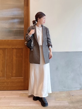 「アイテム（キーホルダー）」を使った、にわまりこさん（レディース・151cm）の秋コーディネート